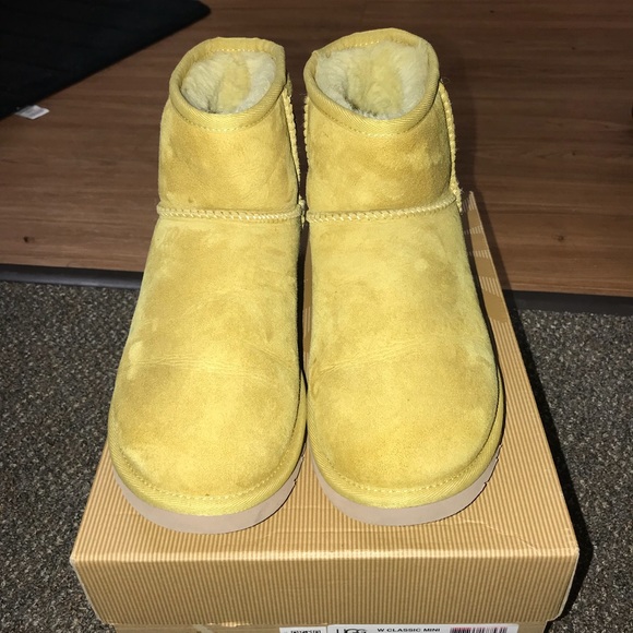 mustard color uggs